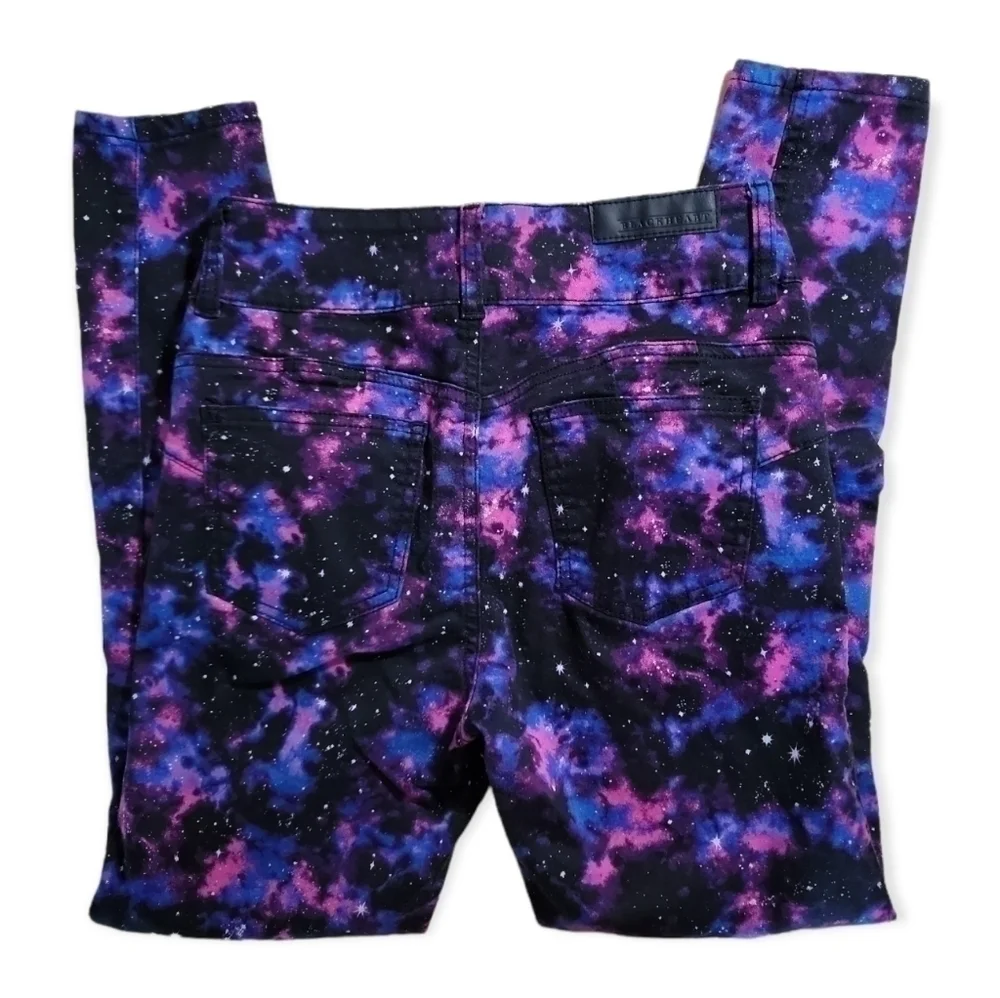 BLACK Heart Galaxy Graphic Jeans - Picture 2 of 2